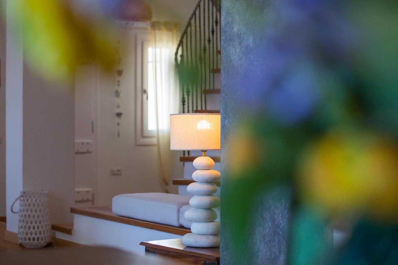 A&V Sea View Villa Fira  Ngoại thất bức ảnh