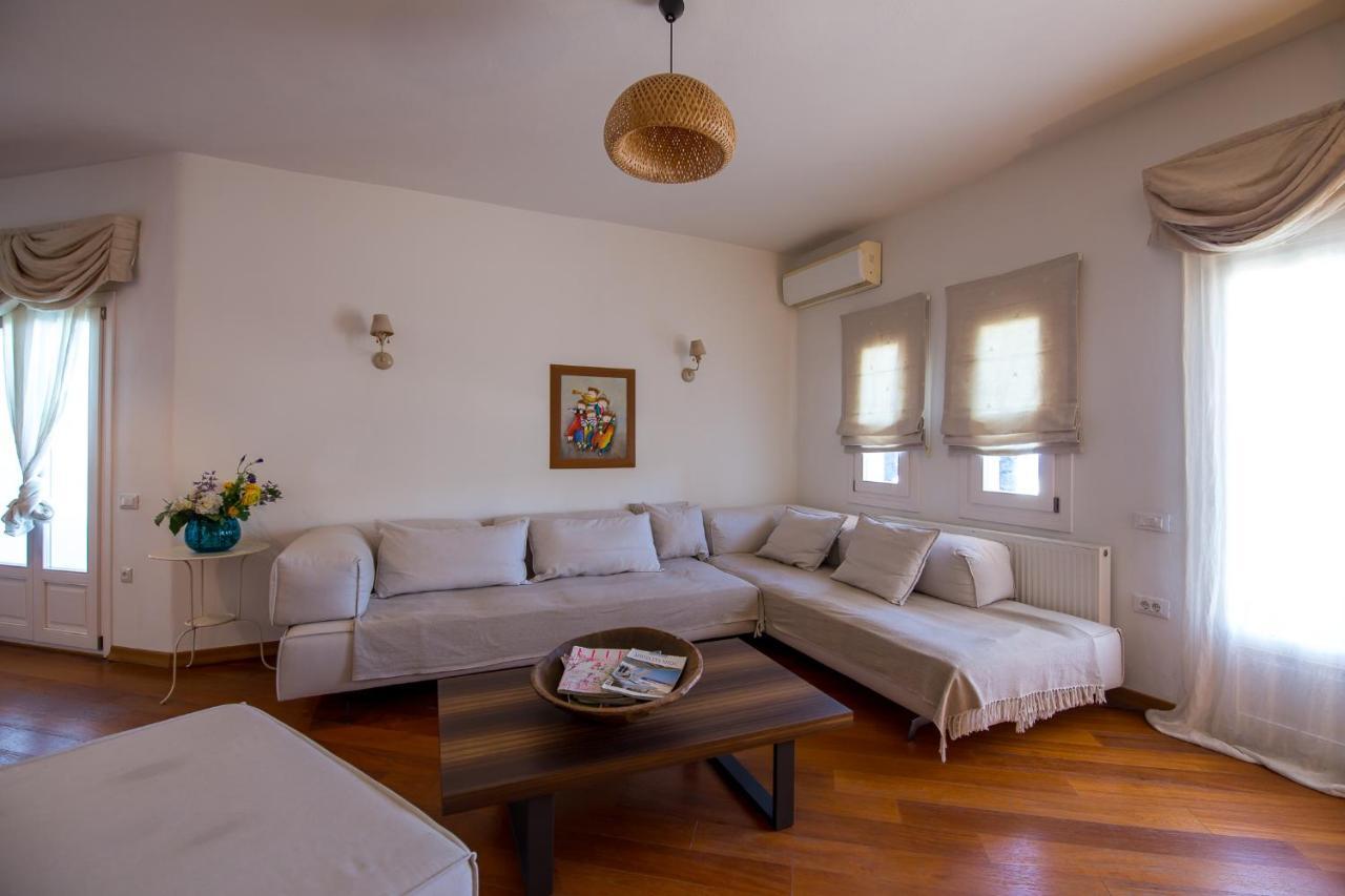 A&V Sea View Villa Fira  Ngoại thất bức ảnh